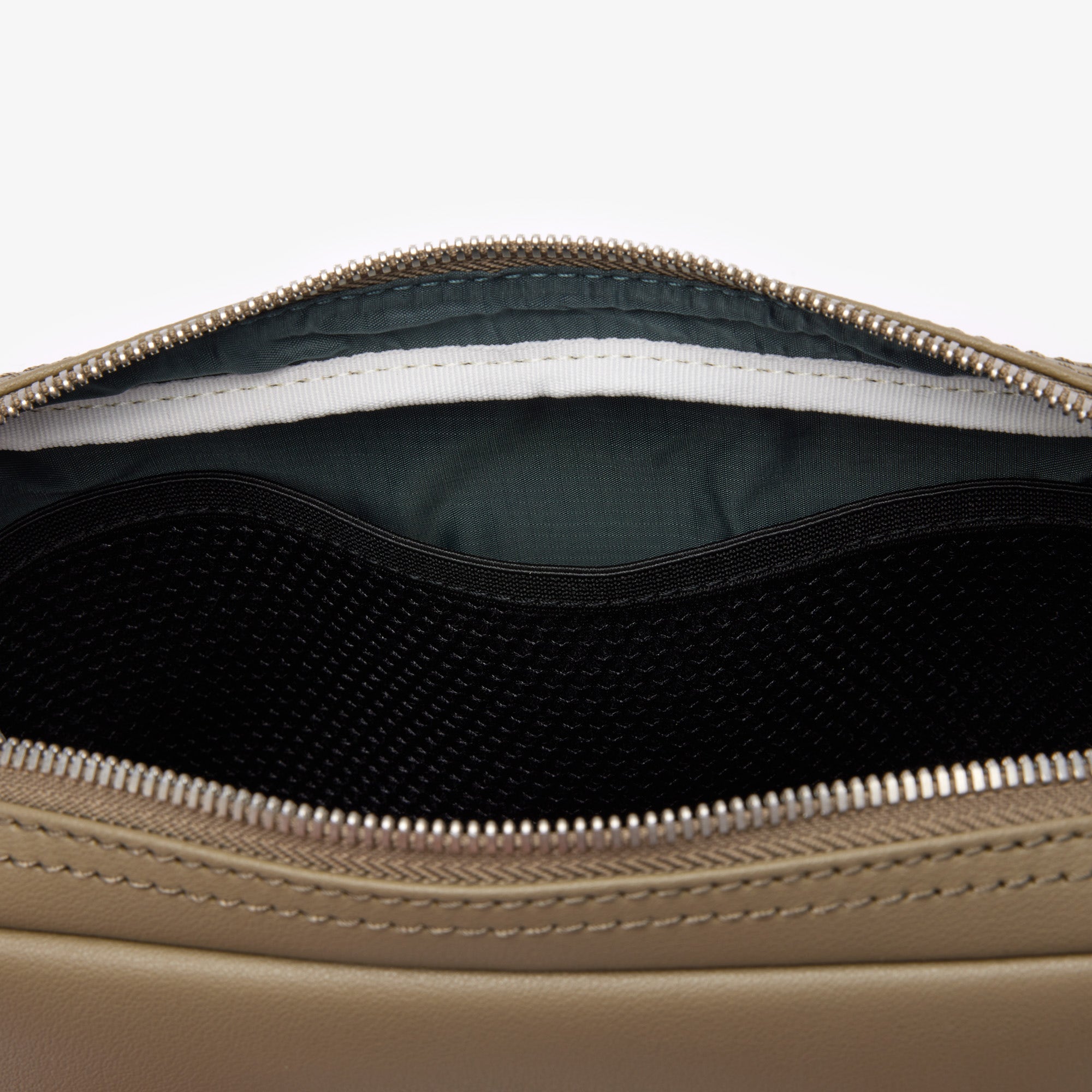 Men's Lacoste Contrast Coordinate Zip Clutch