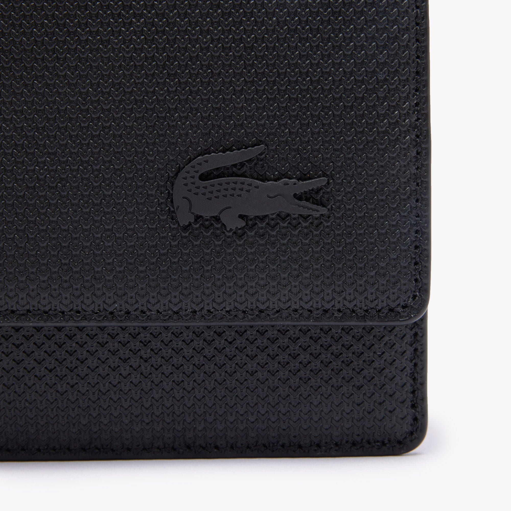 Chantaco Leather Flap Close Reporter Bag